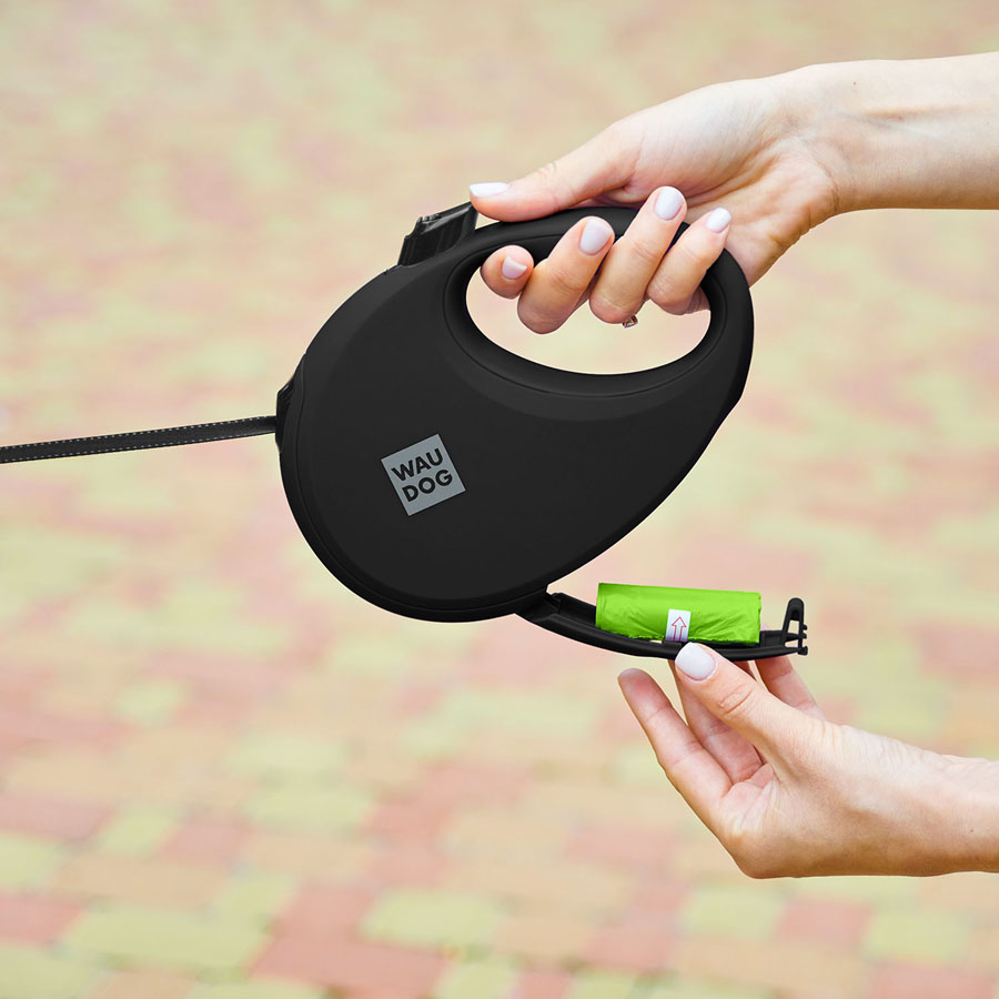Повідець-рулетка для собак WAUDOG R-leash з контейнером для пакетів, світловідбивна стрічка, L, до 40 кг, 5 м, чорний