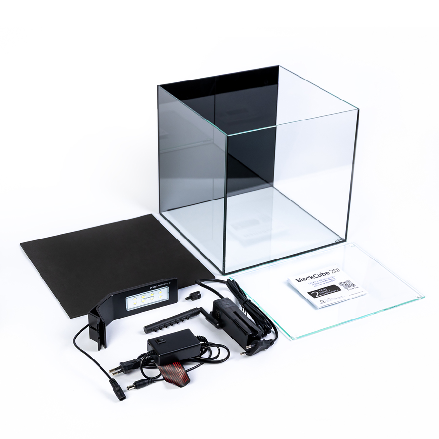 Акваріумний набір BlackCube 20 літрів, з чорною задньою стінкою, 27х27х27 см, скло 4 мм